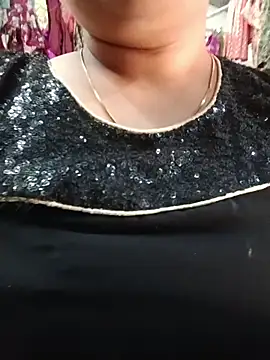 taniya0 online show from 04.19.26