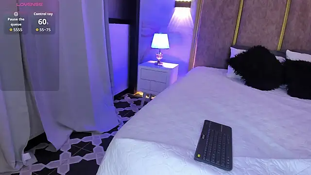 Snapshot of PerlaRogerss_ chatting on 02.18.26 PerlaRogerss online show from 02.18.26