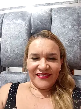 charlotte milf30 online show from 04.16.26