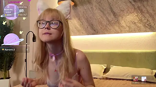 Snapshot of MoliQin chatting on 03.17.26 MoliQin online show from 03.17.26