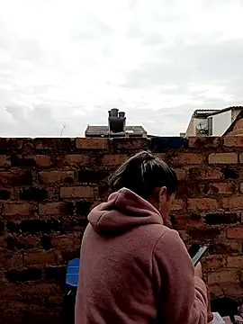 kiki milu online show from 04.14.26