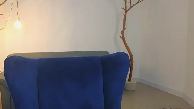 Snapshot of DeliaEffy chatting on 04.07.26 DeliaEffy online show from 04.07.26