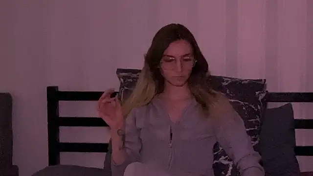 missmiroslava online show from 03.03.26