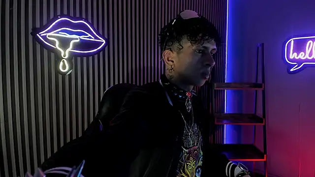 Snapshot of Maximoking26 chatting on 03.27.26 Maximoking26 online show from 03.27.26