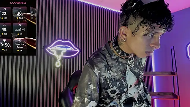 Snapshot of Maximoking26 chatting on 03.31.26 Maximoking26 online show from 03.31.26