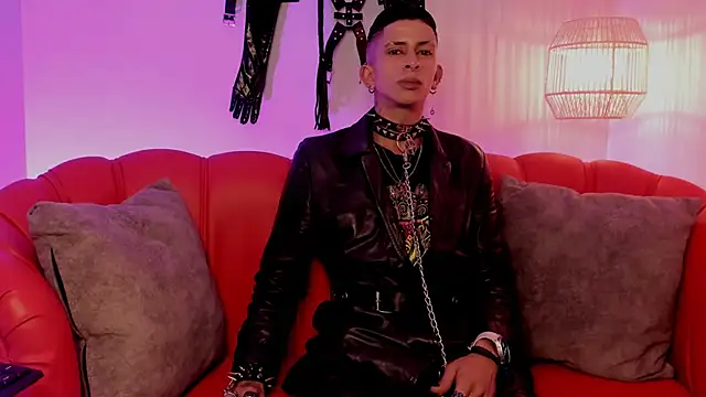 Snapshot of Maximoking26 chatting on 04.07.26 Maximoking26 online show from 04.07.26