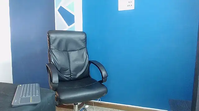 Snapshot of goodgirlxxl chatting on 02.25.26 goodgirlxxl online show from 02.25.26