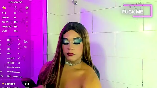 Snapshot of cristal_villael_ chatting on 02.17.26 cristal villael online show from 02.17.26