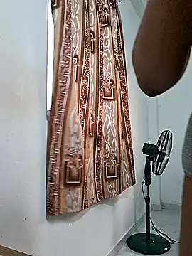 Queen Saara online show from 03.23.26