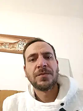 Snapshot of Mikedebo chatting on 02.18.26 Mikedebo online show from 02.18.26