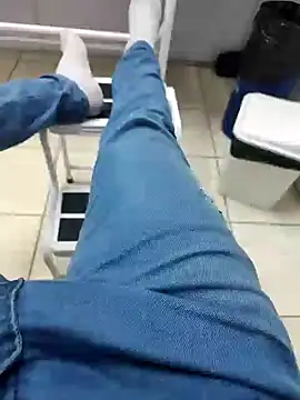 Snapshot of morenogatt chatting on 02.15.26 morenogatt online show from 02.15.26