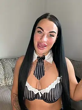 Snapshot of Darkfantisyx chatting on 03.10.26 Darkfantisyx online show from 03.10.26