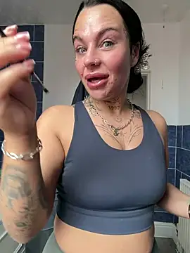 Snapshot of Darkfantisyx chatting on 03.31.26 Darkfantisyx online show from 03.31.26