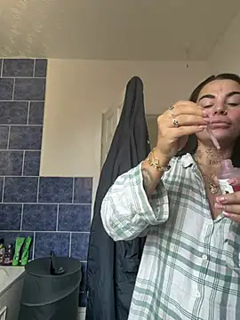 Snapshot of Darkfantisyx chatting on 04.06.26 Darkfantisyx online show from 04.06.26