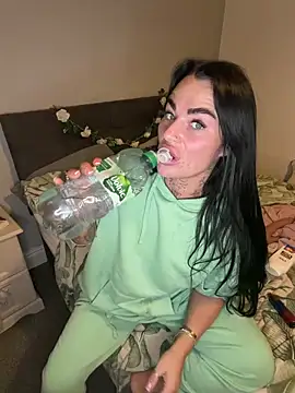 Snapshot of Darkfantisyx chatting on 04.07.26 Darkfantisyx online show from 04.07.26