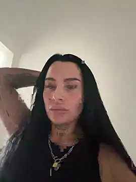 Snapshot of Darkfantisyx chatting on 04.15.26 Darkfantisyx online show from 04.15.26