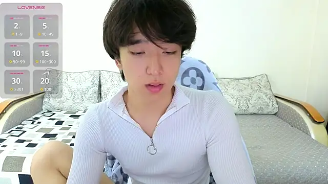 Snapshot of DianInav chatting on 05.08.26 DianInav online show from 05.08.26
