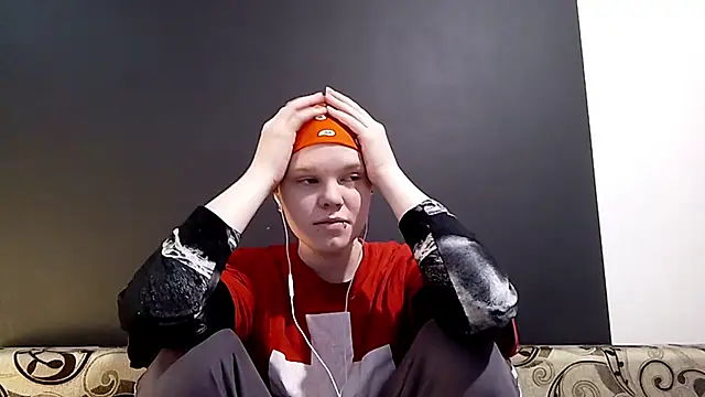 Snapshot of CurlaPettyBom chatting on 02.22.26 CurlaPettyBom online show from 02.22.26