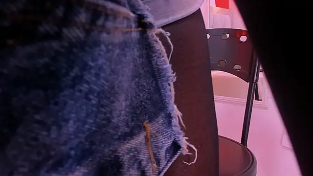 Snapshot of Kendal_hot69_ chatting on 02.21.26 Kendal hot69 online show from 02.21.26