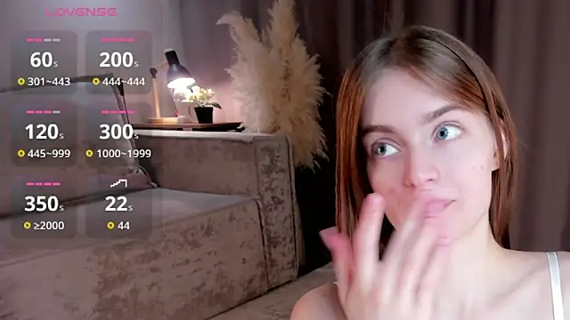 Snapshot of Rosa_Munoz chatting on 03.28.26 Rosa Munoz online show from 03.28.26