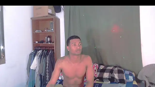 Snapshot of Dani-brown chatting on 04.14.26 Dani-brown online show from 04.14.26