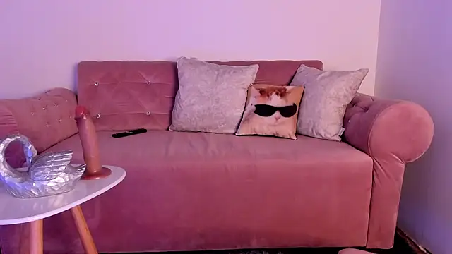 Kattengel  online show from 04.18.26