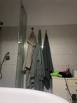 Snapshot of Tiziano94 chatting on 02.20.26 Tiziano94 online show from 02.20.26