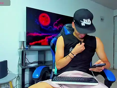 Lyam Russo online show from 05.23.26