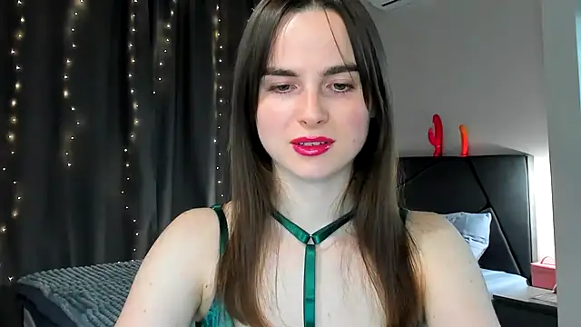 Snapshot of megann_fox2 chatting on 03.22.26 megann fox2 online show from 03.22.26