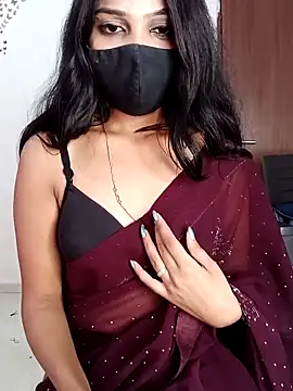 Snapshot of Cutie_babes01 chatting on 04.03.26 Cutie babes01 online show from 04.03.26