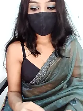 Snapshot of Cutie_babes01 chatting on 04.09.26 Cutie babes01 online show from 04.09.26