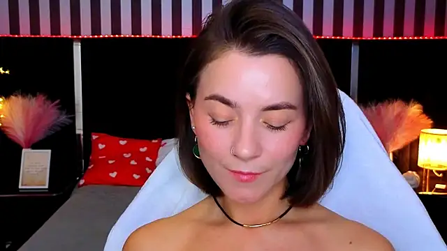 Snapshot of GracefulMichelle chatting on 04.25.26 GracefulMichelle online show from 04.25.26