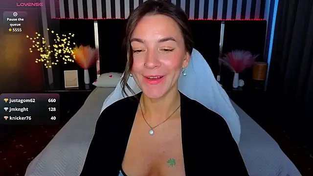 Snapshot of GracefulMichelle chatting on 05.12.26 GracefulMichelle online show from 05.12.26