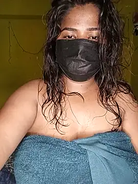 NISHHAA online show from 07.04.26