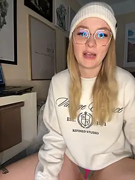 melanieTesss online show from 03.29.26