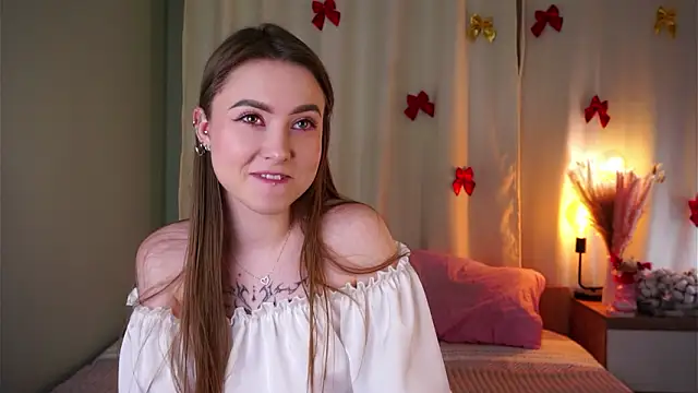 Snapshot of LorileeRuetz chatting on 02.27.26 LorileeRuetz online show from 02.27.26