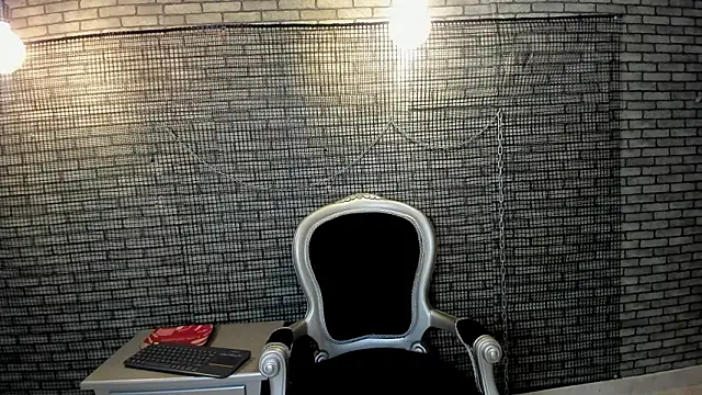 hillary bigbutt online show from 03.26.26