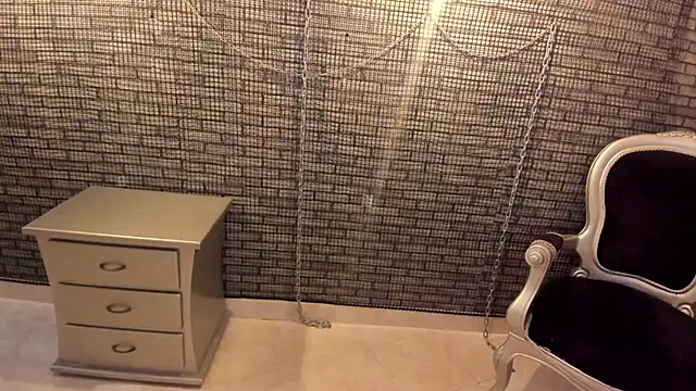 hillary bigbutt online show from 04.11.26