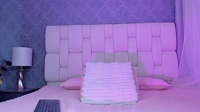 Snapshot of alisstarr chatting on 02.27.26 alisstarr online show from 02.27.26