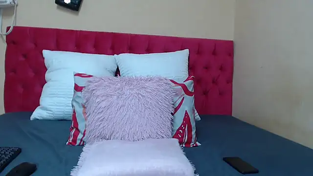 HornyLilHoney online show from 04.08.26