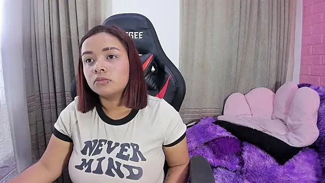 Snapshot of Sienna_Lux01 chatting on 02.25.26 Sienna Lux01 online show from 02.25.26