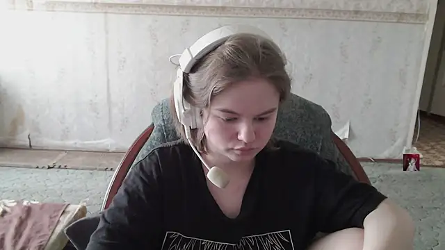 Snapshot of chupep_suchka chatting on 02.21.26 chupep suchka online show from 02.21.26