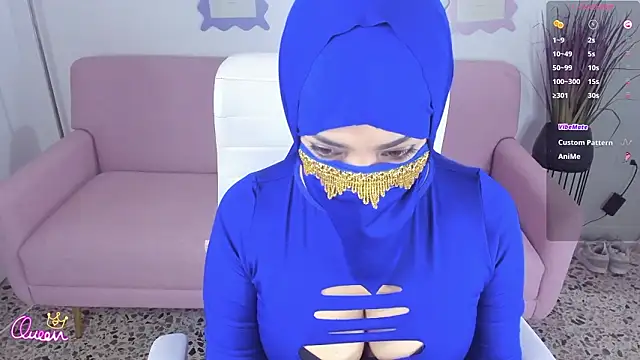 Snapshot of Layla_Sahar chatting on 02.25.26 Layla Sahar online show from 02.25.26