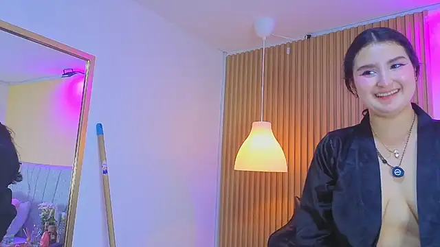 Snapshot of zoe_moon__ chatting on 03.13.26 zoe moon online show from 03.13.26