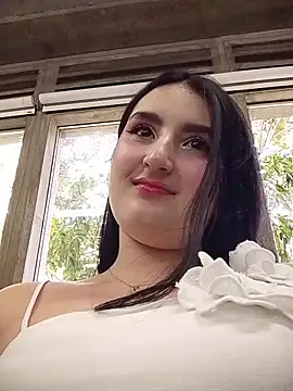 Snapshot of zoe_moon__ chatting on 04.11.26 zoe moon online show from 04.11.26