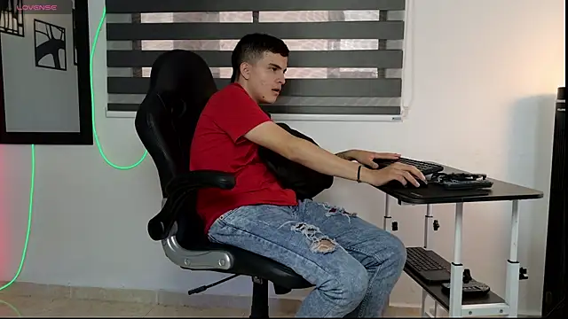 nico pelusa online show from 04.17.26