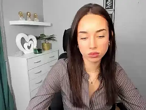 Snapshot of AdeleSolo chatting on 02.18.26 AdeleSolo online show from 02.18.26