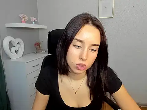 Snapshot of AdeleSolo chatting on 02.26.26 AdeleSolo online show from 02.26.26