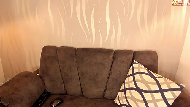 Snapshot of dalila_sweett chatting on 02.18.26 dalila sweett online show from 02.18.26