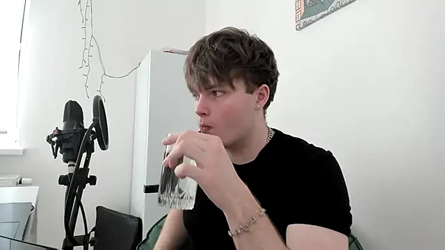  hetero online show from 02.23.26